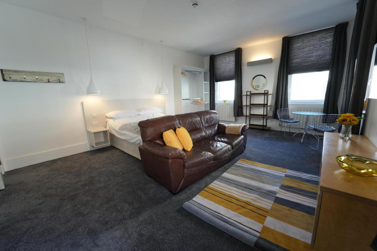 Gorgeous Comfortable Apartment On The High Street ميرثير تيدفيل المظهر الخارجي الصورة