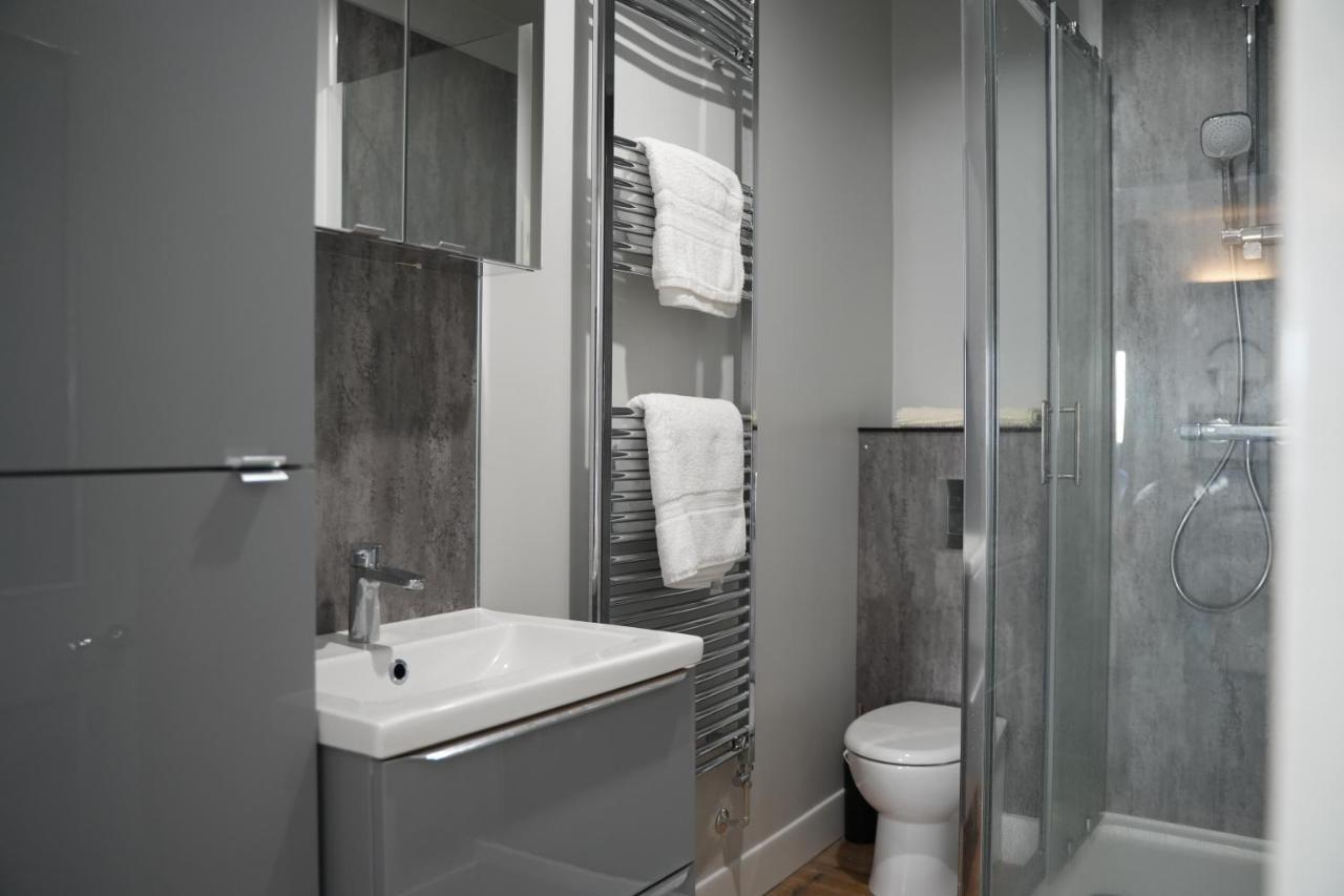 Gorgeous Comfortable Apartment On The High Street ميرثير تيدفيل المظهر الخارجي الصورة