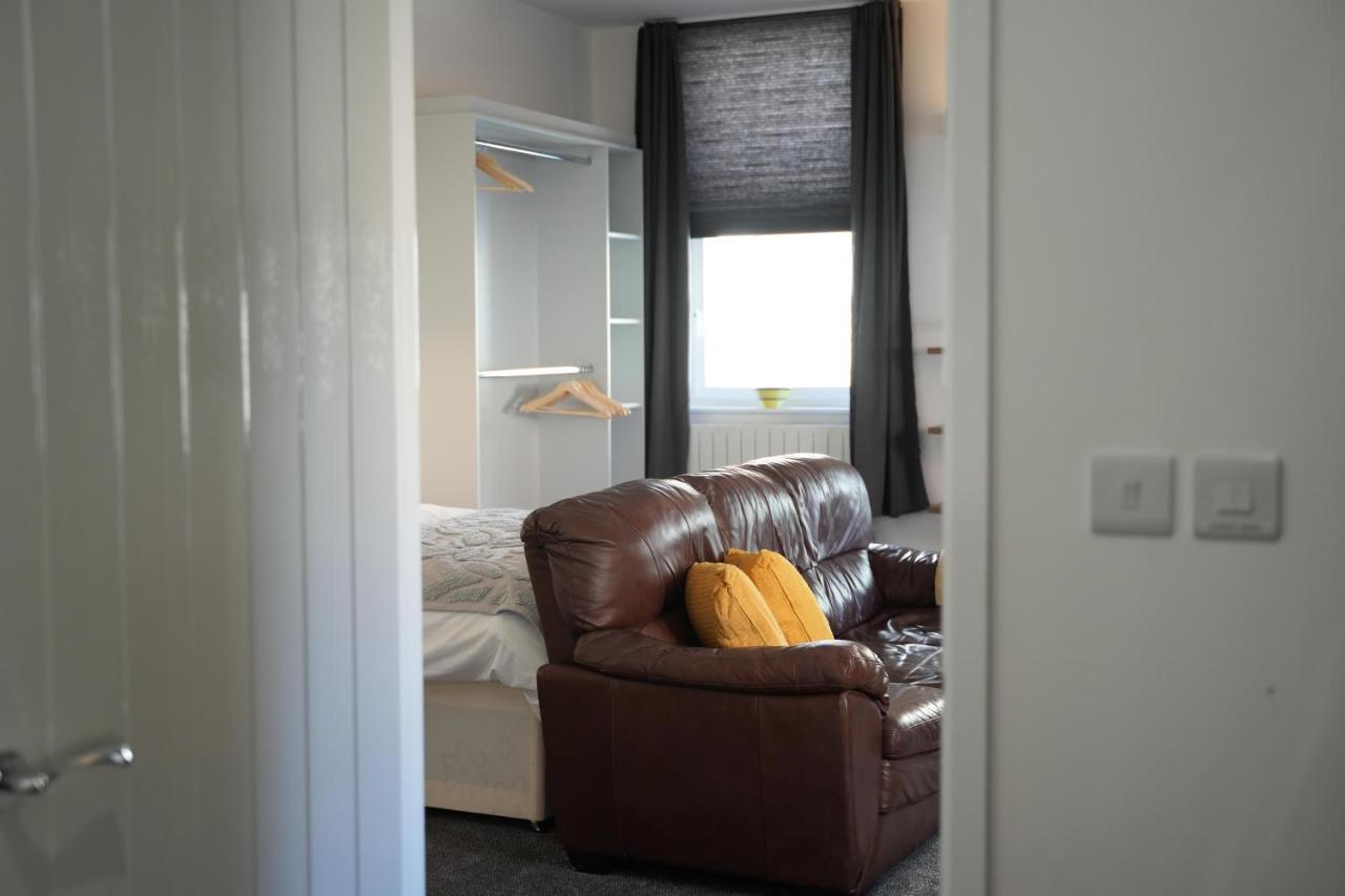 Gorgeous Comfortable Apartment On The High Street ميرثير تيدفيل المظهر الخارجي الصورة